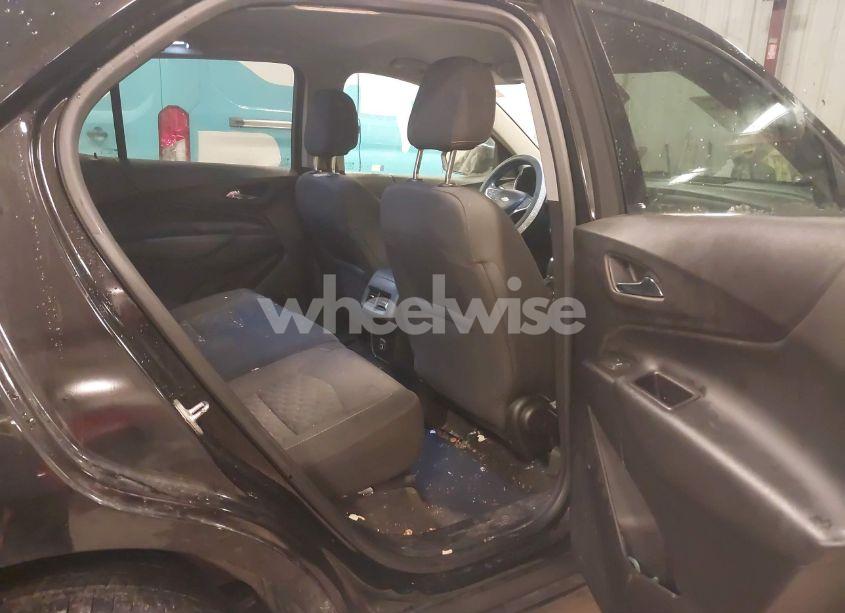 Photo 8 of 2020 Chevrolet Equinox FWD 2FL (VIN 2GNAXJEV2L6126745)