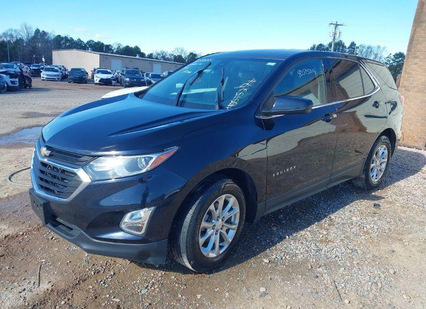 Photo 2 of 2020 Chevrolet Equinox FWD 2FL (VIN 2GNAXJEV2L6232726)