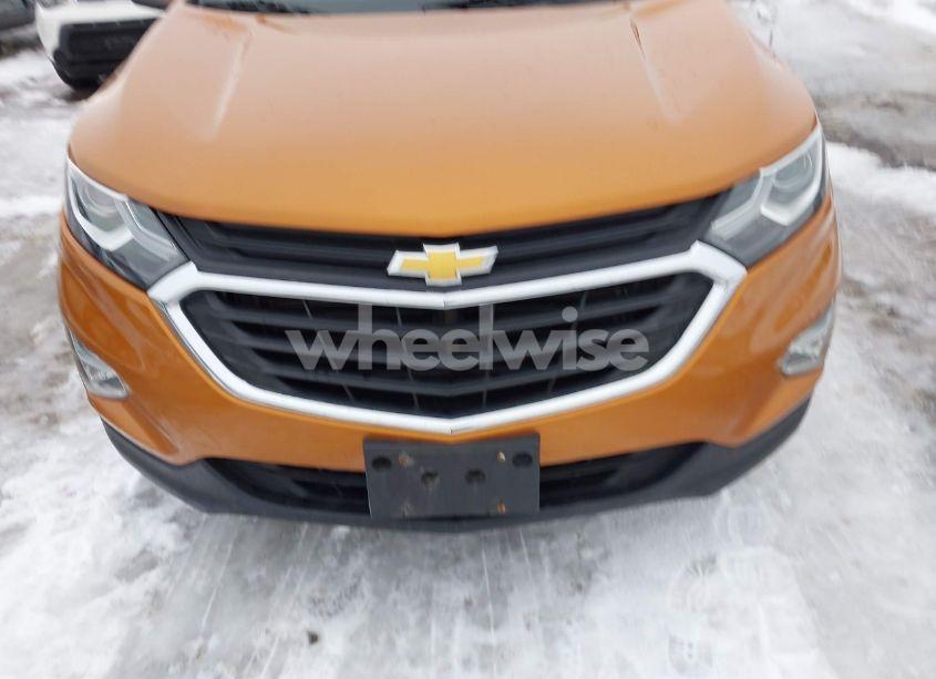 Photo 12 of 2018 Chevrolet Equinox LT (VIN 2GNAXJEV3J6101723)