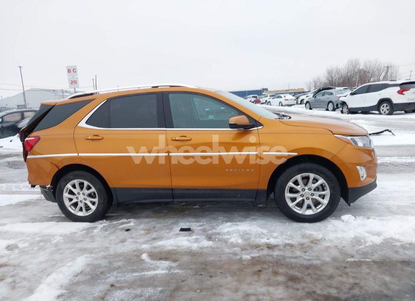 Photo 13 of 2018 Chevrolet Equinox LT (VIN 2GNAXJEV3J6101723)