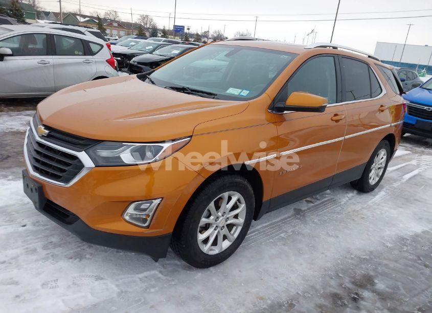 Photo 2 of 2018 Chevrolet Equinox LT (VIN 2GNAXJEV3J6101723)