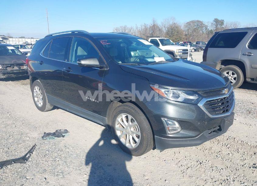 2018 Chevrolet Equinox LT (VIN 2GNAXJEV3J6125603) main photo