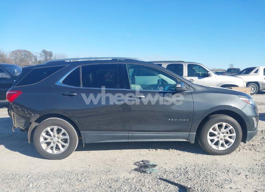 Photo 13 of 2018 Chevrolet Equinox LT (VIN 2GNAXJEV3J6125603)