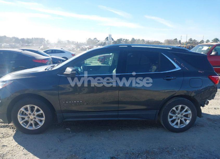 Photo 14 of 2018 Chevrolet Equinox LT (VIN 2GNAXJEV3J6125603)