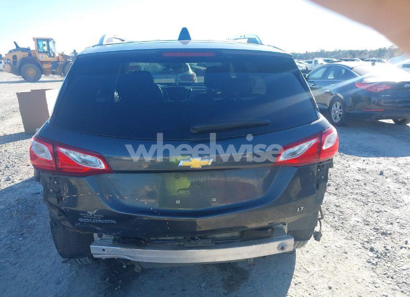 Photo 16 of 2018 Chevrolet Equinox LT (VIN 2GNAXJEV3J6125603)