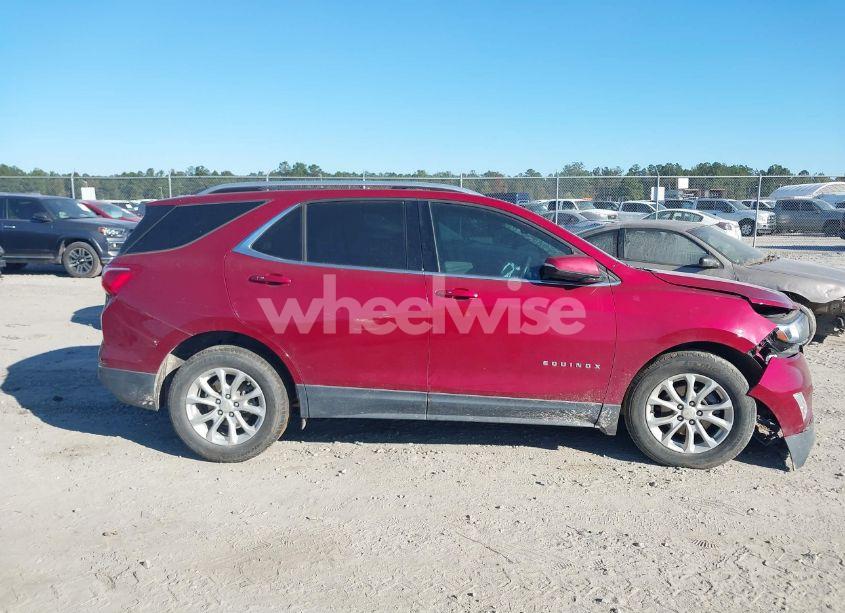 Photo 13 of 2018 Chevrolet Equinox LT (VIN 2GNAXJEV3J6136732)