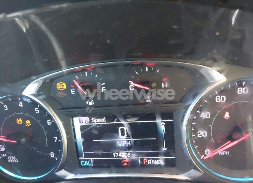 Photo 15 of 2018 Chevrolet Equinox LT (VIN 2GNAXJEV3J6136732)