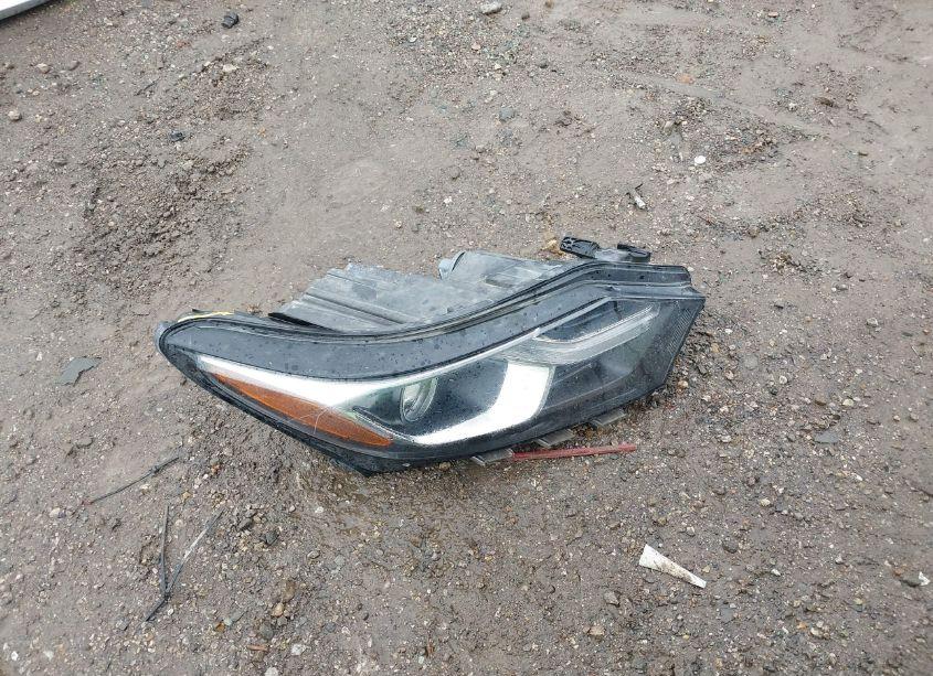 Photo 12 of 2018 Chevrolet Equinox LT (VIN 2GNAXJEV3J6138920)