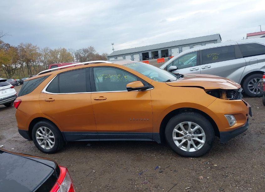 Photo 14 of 2018 Chevrolet Equinox LT (VIN 2GNAXJEV3J6138920)