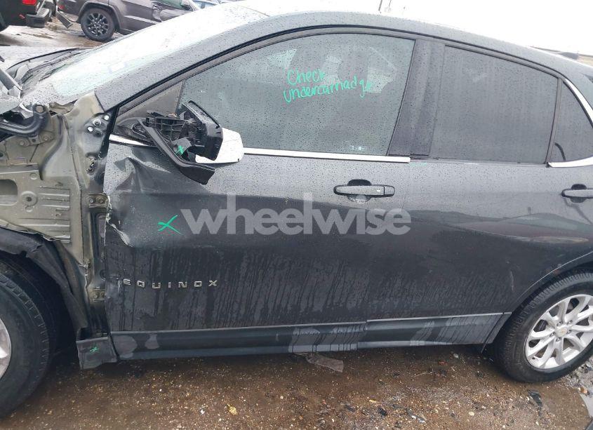 Photo 14 of 2018 Chevrolet Equinox LT (VIN 2GNAXJEV3J6205578)