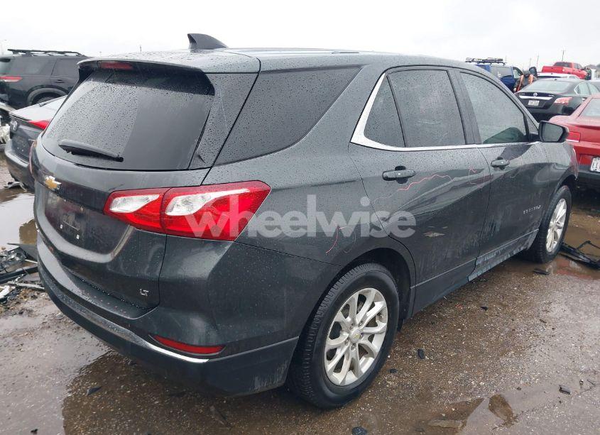 Photo 4 of 2018 Chevrolet Equinox LT (VIN 2GNAXJEV3J6205578)