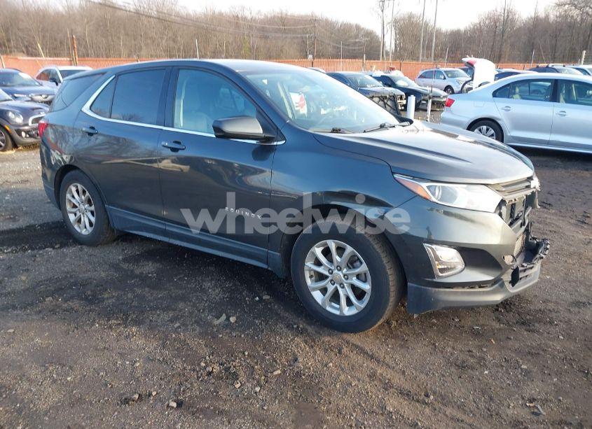 2018 Chevrolet Equinox LT (VIN 2GNAXJEV3J6216287) main photo