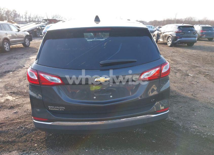 Photo 16 of 2018 Chevrolet Equinox LT (VIN 2GNAXJEV3J6216287)