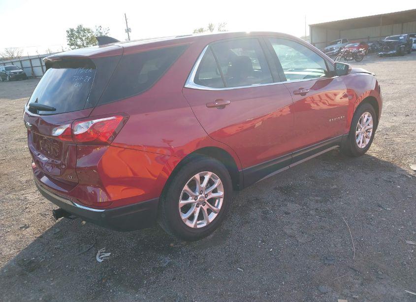 Photo 4 of 2018 Chevrolet Equinox LT (VIN 2GNAXJEV3J6236961)