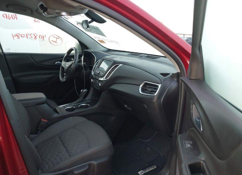 Photo 5 of 2018 Chevrolet Equinox LT (VIN 2GNAXJEV3J6236961)