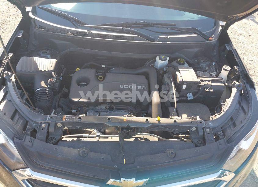 Photo 10 of 2018 Chevrolet Equinox LT (VIN 2GNAXJEV3J6252397)