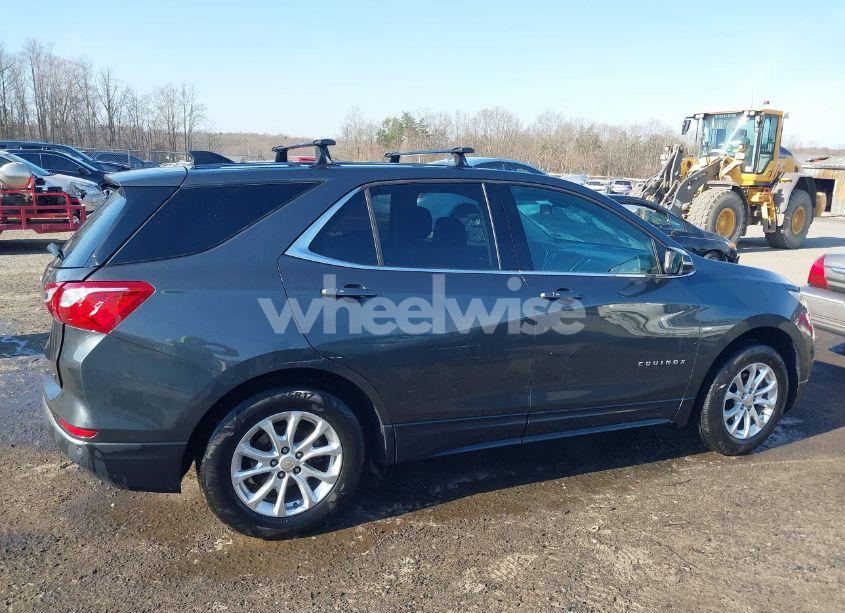 Photo 14 of 2018 Chevrolet Equinox LT (VIN 2GNAXJEV3J6252397)