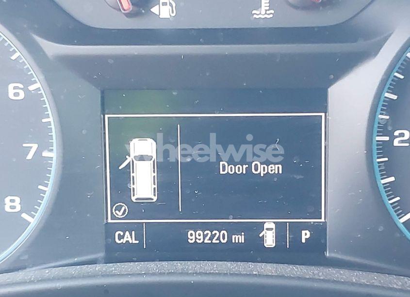 Photo 16 of 2018 Chevrolet Equinox LT (VIN 2GNAXJEV3J6252397)