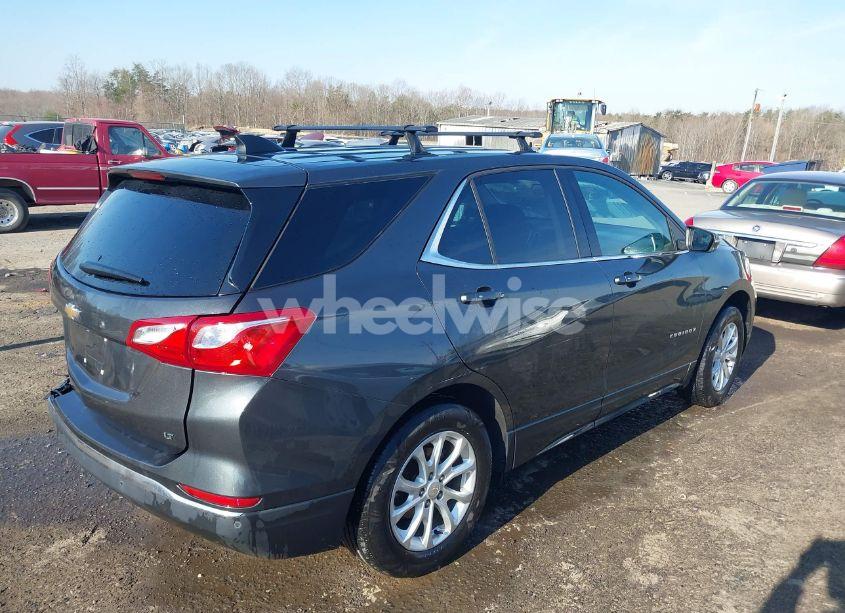 Photo 4 of 2018 Chevrolet Equinox LT (VIN 2GNAXJEV3J6252397)