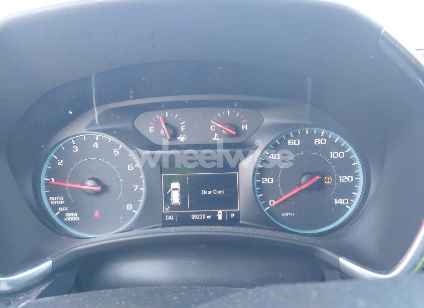 Photo 7 of 2018 Chevrolet Equinox LT (VIN 2GNAXJEV3J6252397)