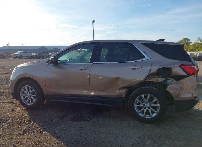 Photo 14 of 2018 Chevrolet Equinox LT (VIN 2GNAXJEV3J6255526)