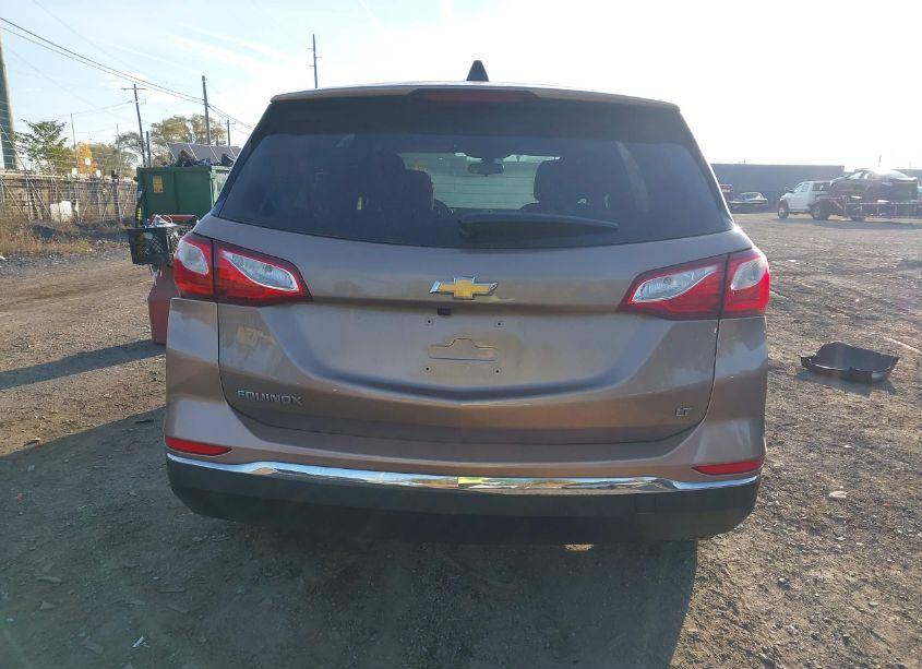 Photo 16 of 2018 Chevrolet Equinox LT (VIN 2GNAXJEV3J6255526)