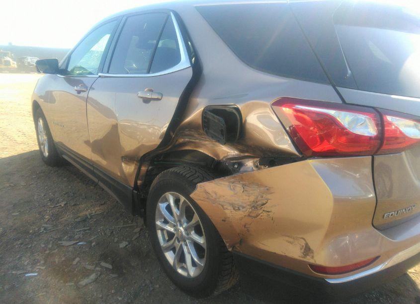 Photo 17 of 2018 Chevrolet Equinox LT (VIN 2GNAXJEV3J6255526)