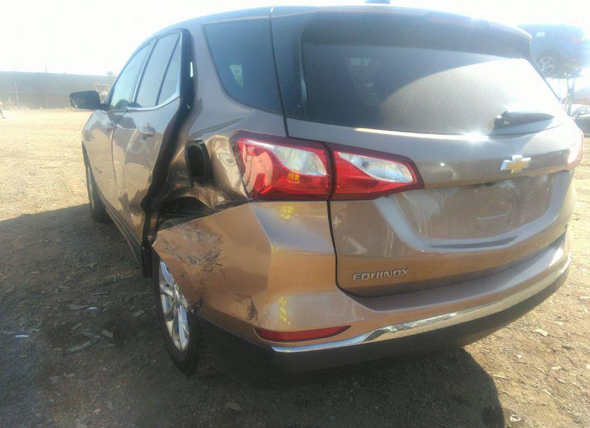 Photo 18 of 2018 Chevrolet Equinox LT (VIN 2GNAXJEV3J6255526)