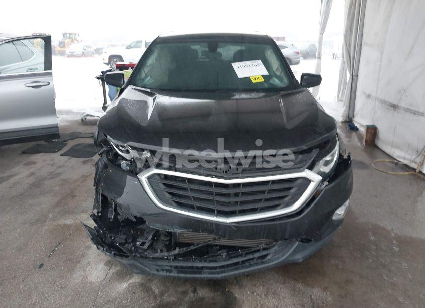 Photo 12 of 2018 Chevrolet Equinox LT (VIN 2GNAXJEV3J6261164)