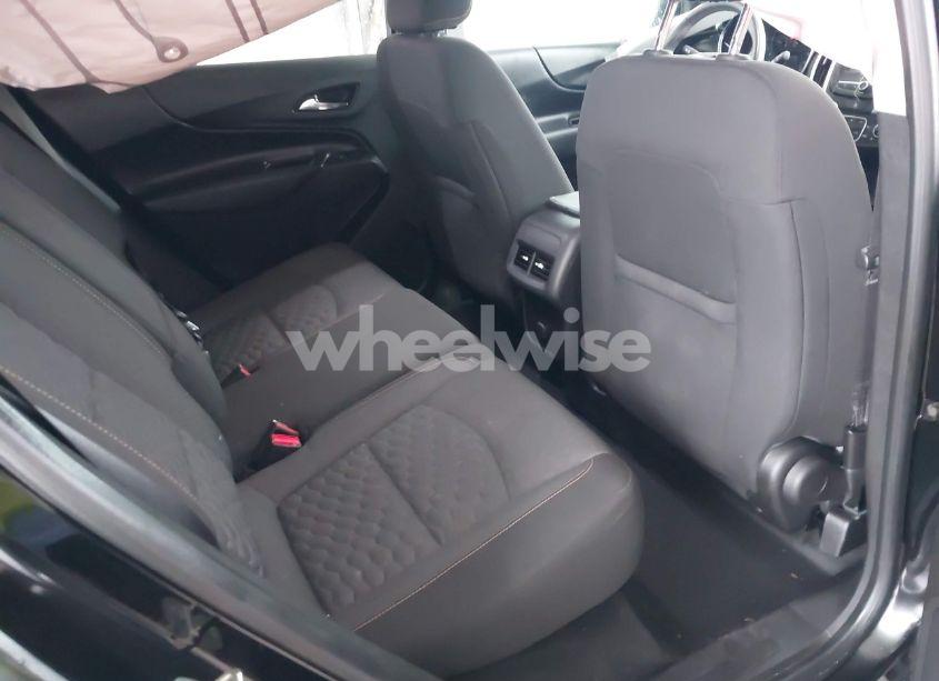 Photo 8 of 2018 Chevrolet Equinox LT (VIN 2GNAXJEV3J6261164)