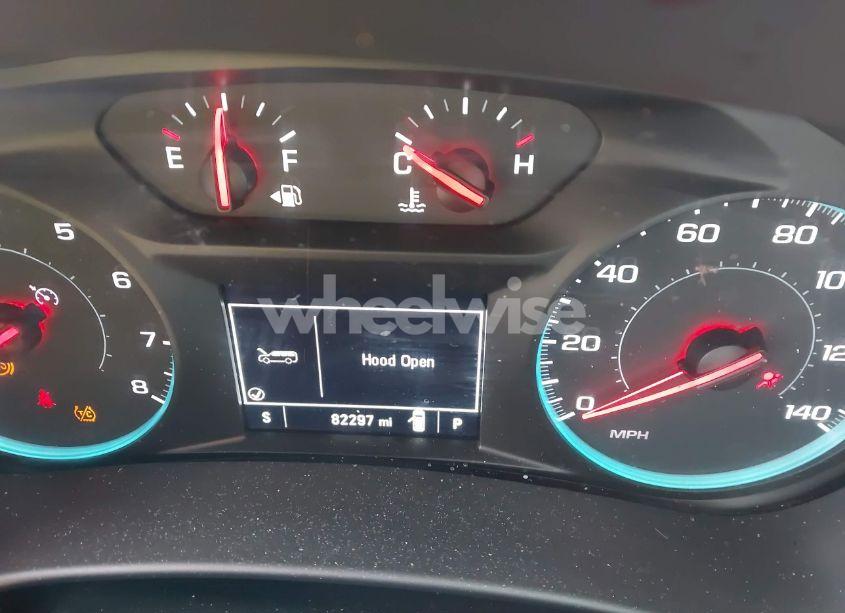 Photo 15 of 2018 Chevrolet Equinox LT (VIN 2GNAXJEV3J6278983)