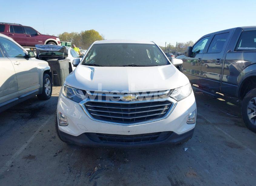 Photo 11 of 2018 Chevrolet Equinox LT (VIN 2GNAXJEV3J6285920)