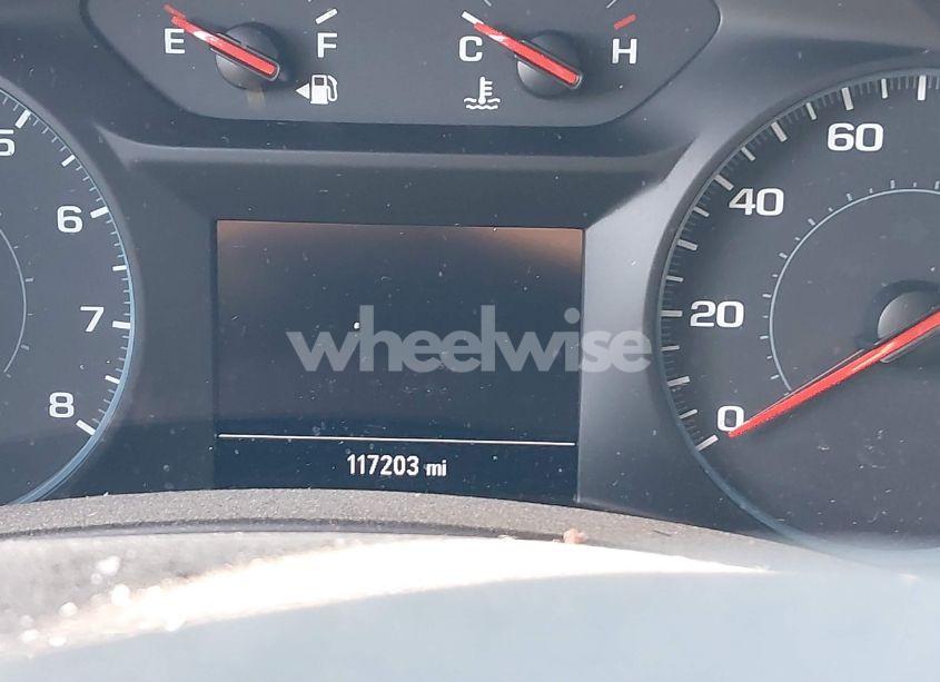 Photo 14 of 2018 Chevrolet Equinox LT (VIN 2GNAXJEV3J6285920)