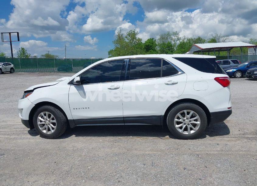 Photo 14 of 2018 Chevrolet Equinox LT (VIN 2GNAXJEV3J6290583)
