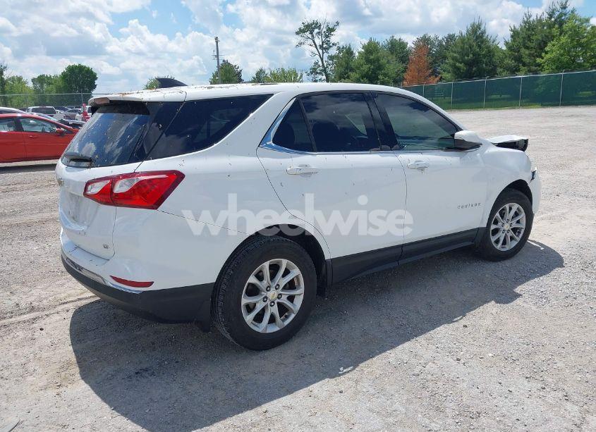 Photo 4 of 2018 Chevrolet Equinox LT (VIN 2GNAXJEV3J6290583)