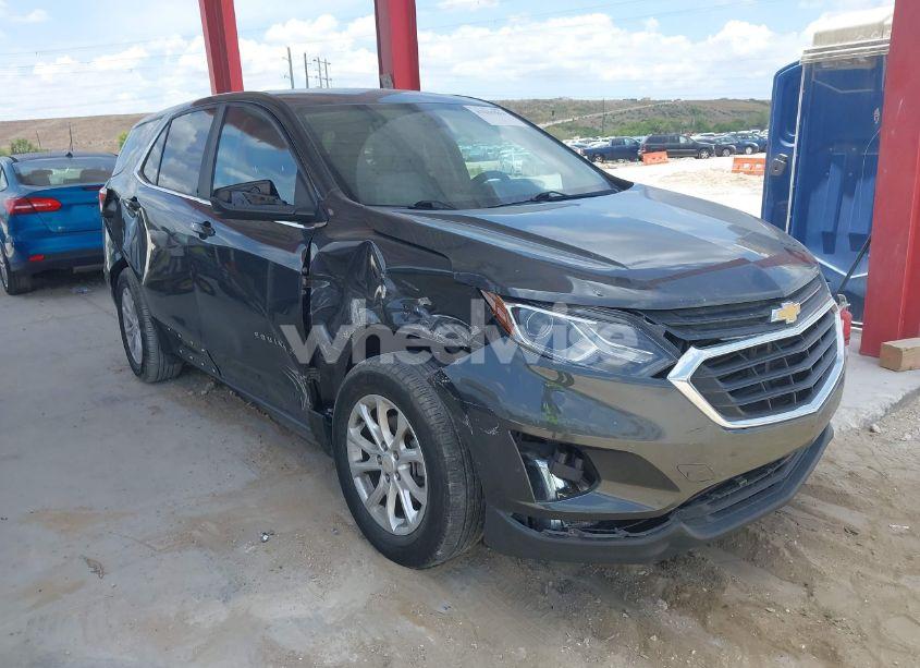 2018 Chevrolet Equinox LT (VIN 2GNAXJEV3J6321413) main photo