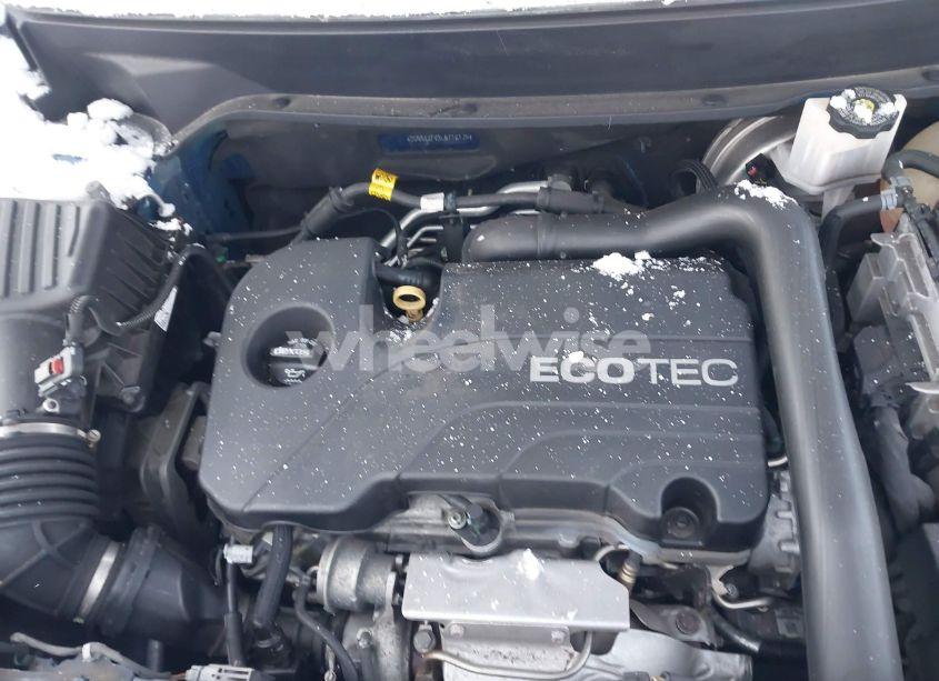 Photo 10 of 2020 Chevrolet Equinox FWD 2FL (VIN 2GNAXJEV3L6116175)