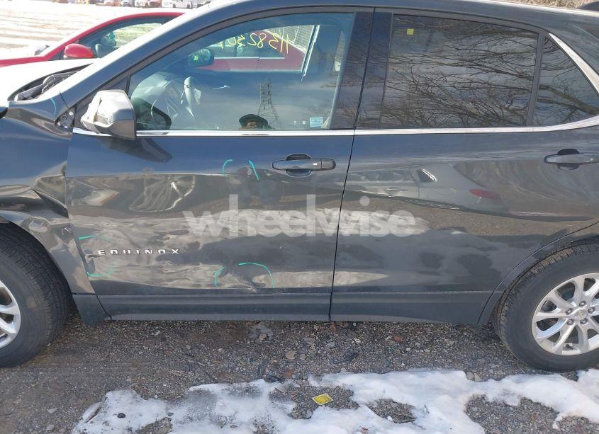 Photo 14 of 2020 Chevrolet Equinox FWD 2FL (VIN 2GNAXJEV3L6254718)