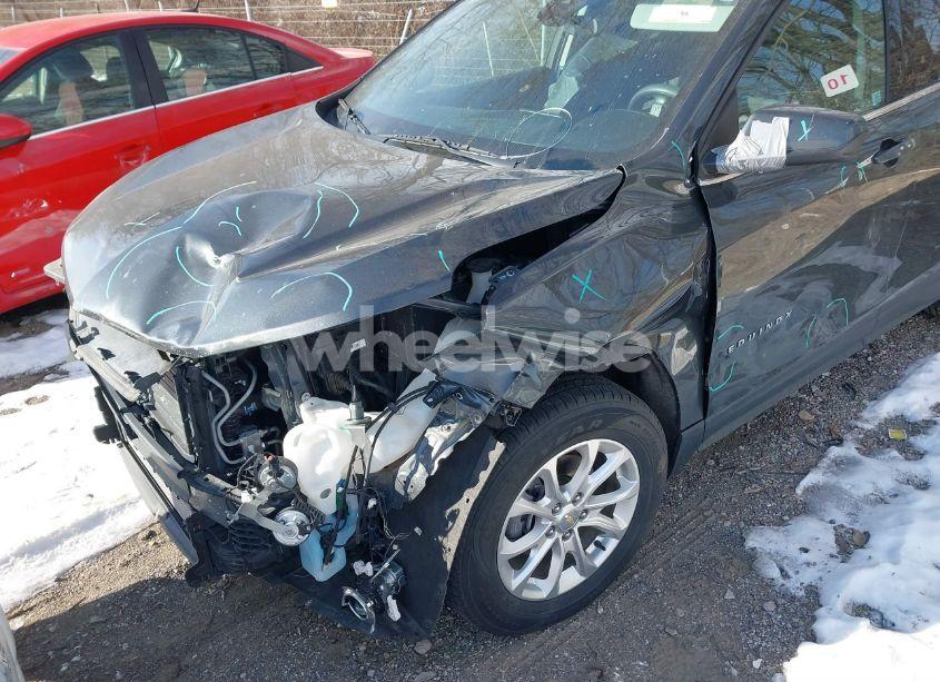 Photo 6 of 2020 Chevrolet Equinox FWD 2FL (VIN 2GNAXJEV3L6254718)