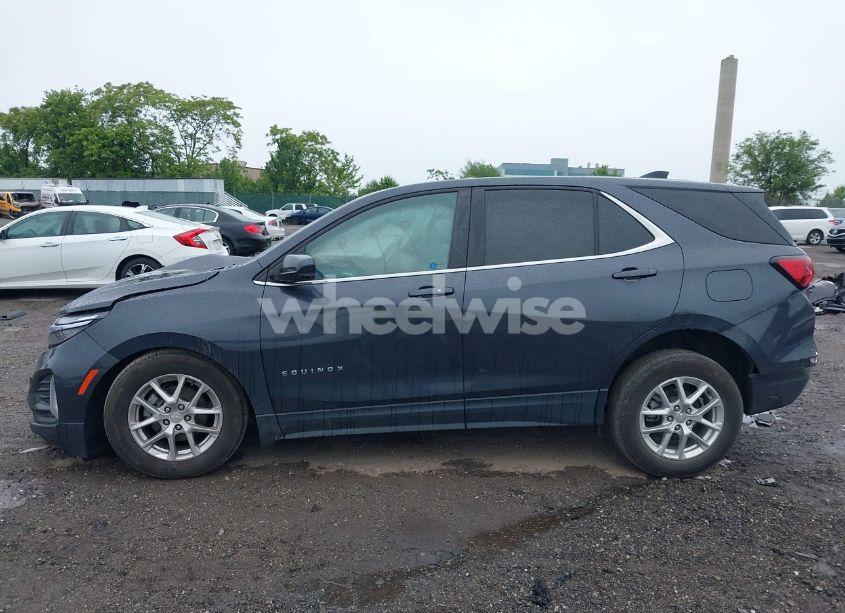 Photo 13 of 2022 Chevrolet Equinox FWD 2FL (VIN 2GNAXJEV3N6109620)