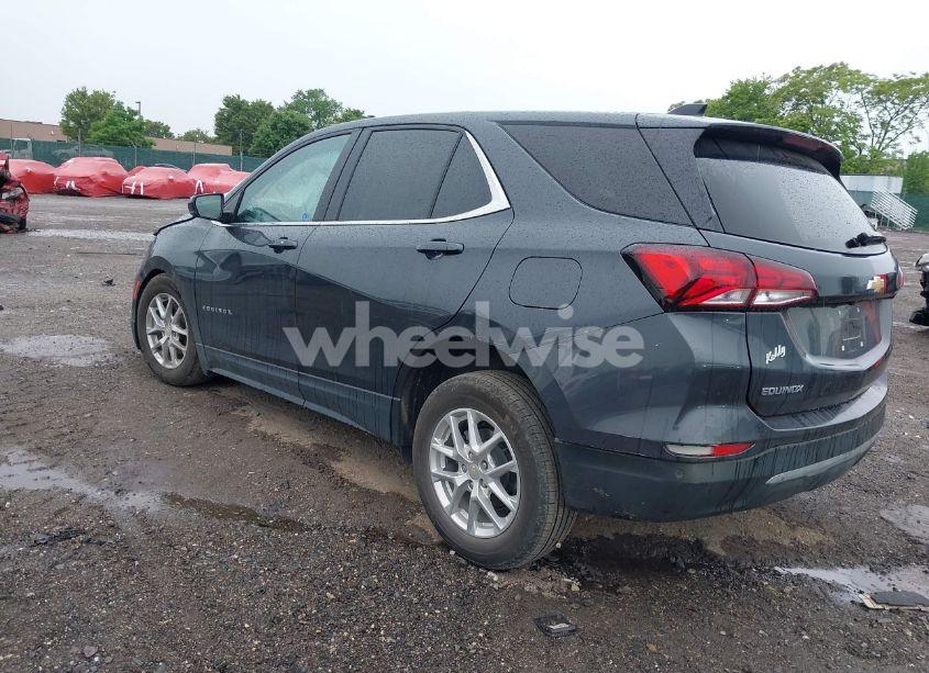 Photo 3 of 2022 Chevrolet Equinox FWD 2FL (VIN 2GNAXJEV3N6109620)