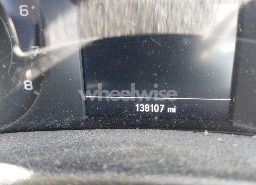 Photo 15 of 2018 Chevrolet Equinox LT (VIN 2GNAXJEV4J6106896)