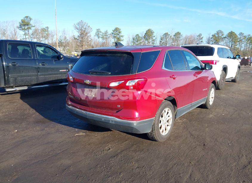 Photo 4 of 2018 Chevrolet Equinox LT (VIN 2GNAXJEV4J6106896)