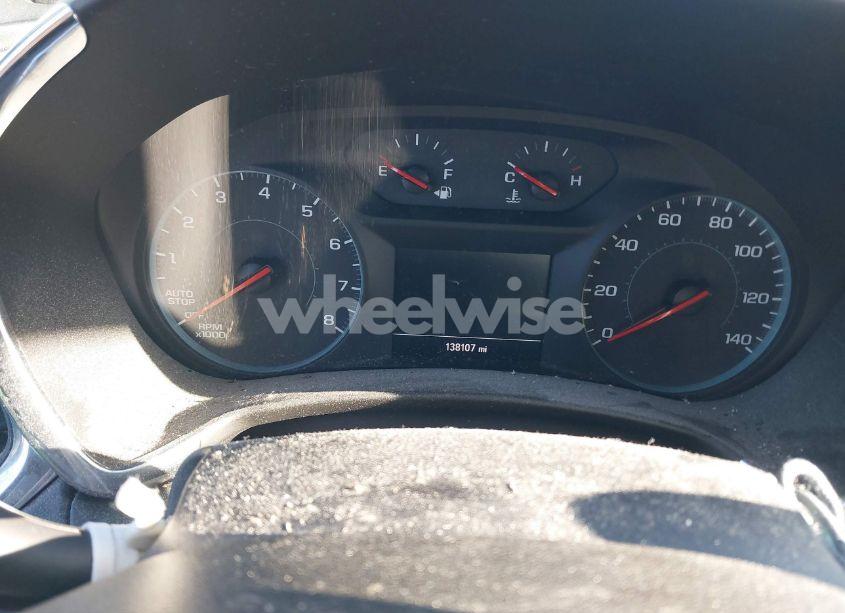 Photo 7 of 2018 Chevrolet Equinox LT (VIN 2GNAXJEV4J6106896)
