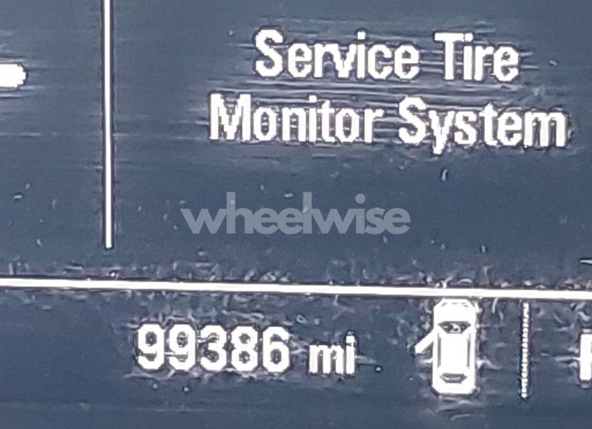 Photo 16 of 2018 Chevrolet Equinox LT (VIN 2GNAXJEV4J6157251)