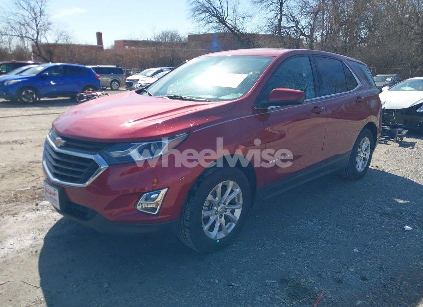 Photo 2 of 2018 Chevrolet Equinox LT (VIN 2GNAXJEV4J6157251)