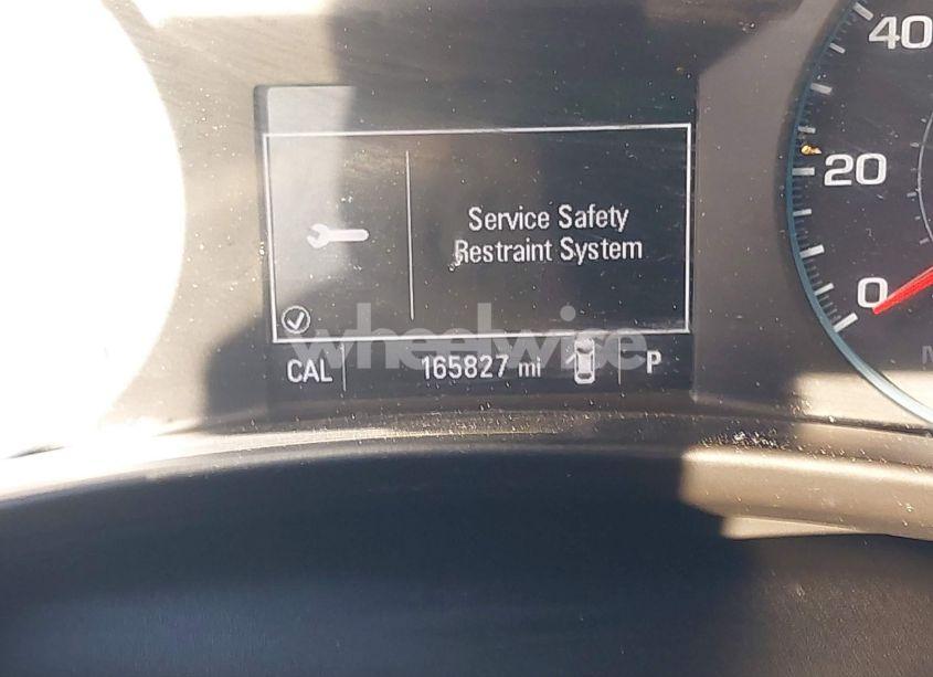 Photo 15 of 2018 Chevrolet Equinox LT (VIN 2GNAXJEV4J6193246)