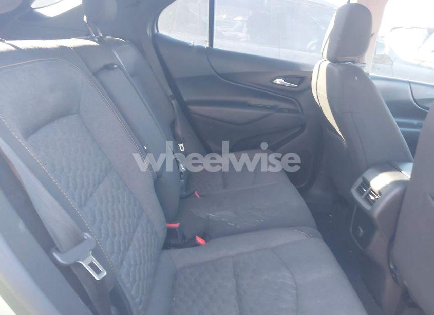 Photo 8 of 2018 Chevrolet Equinox LT (VIN 2GNAXJEV4J6193246)