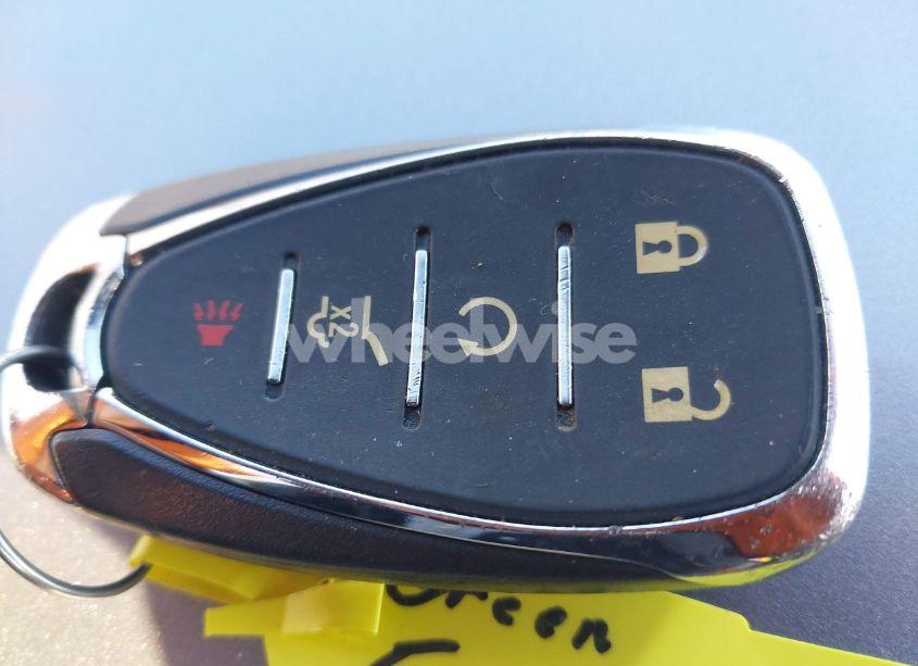 Photo 11 of 2018 Chevrolet Equinox LT (VIN 2GNAXJEV4J6230649)