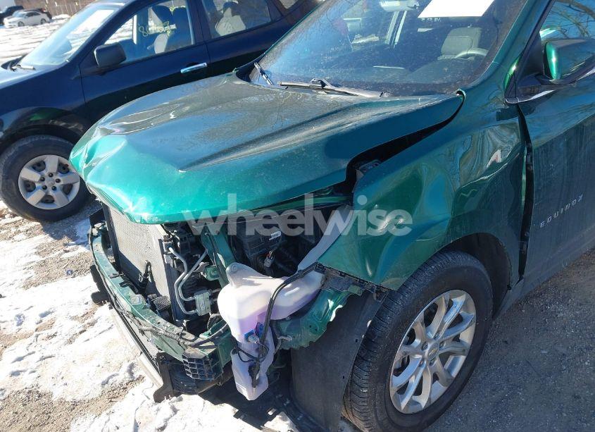 Photo 17 of 2018 Chevrolet Equinox LT (VIN 2GNAXJEV4J6230649)